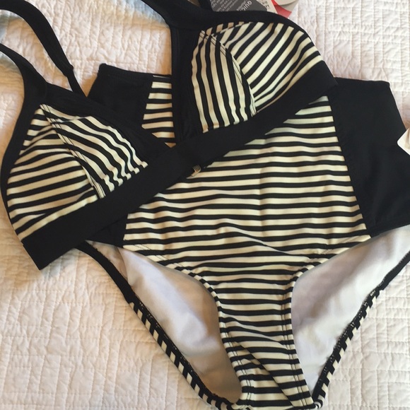 NWT ATHLETA bikini - Picture 7 of 8